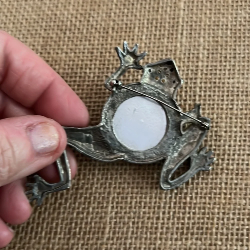 Vintage Frog Brooch - Picture 3 of 3